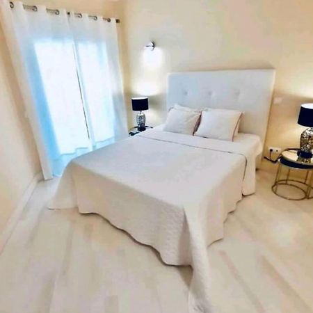 Beach & Sea Apt, Fast Wifi, Airco, Private Parking And Pool Portimão Exteriér fotografie
