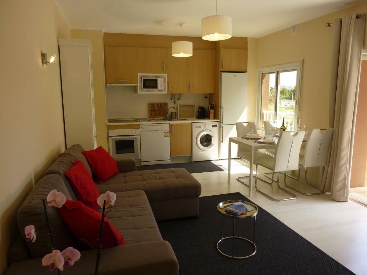 Beach & Sea Apt, Fast Wifi, Airco, Private Parking And Pool Portimão Exteriér fotografie