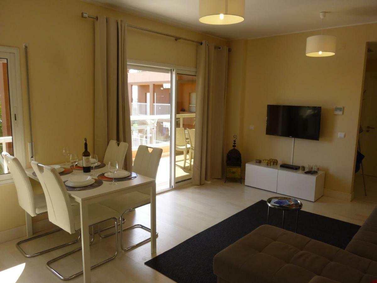 Beach & Sea Apt, Fast Wifi, Airco, Private Parking And Pool Portimão Exteriér fotografie